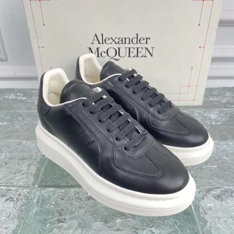 Alexander McQueen Shoe 